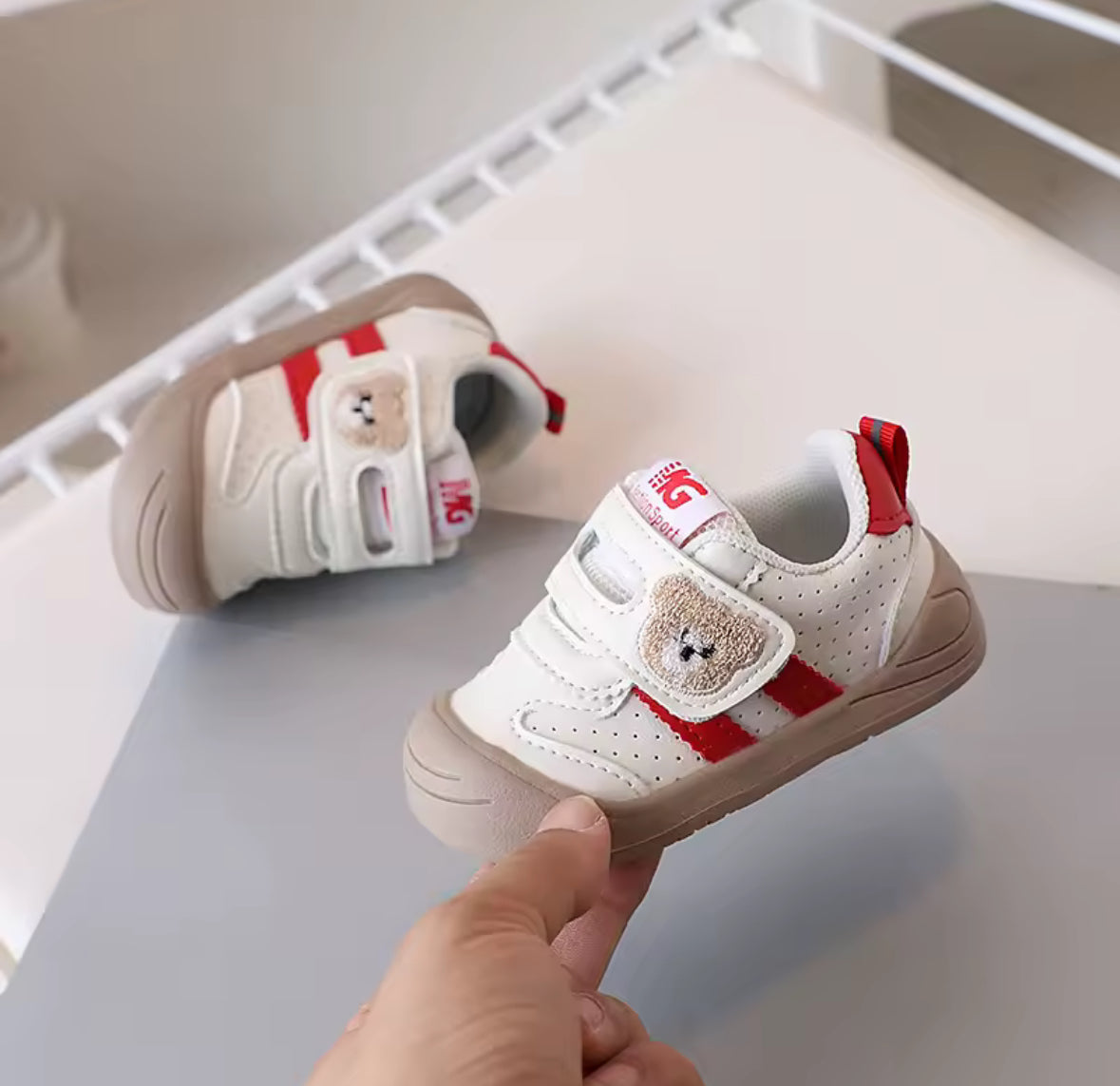 Baskets premiers pas Petit Ourson – souples et confortables